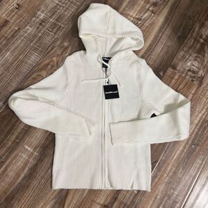 New Charlotte Ruse Cropped Zip-Up Hooded Sweater